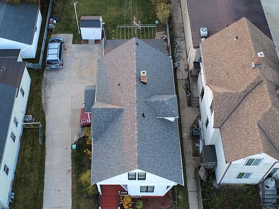 3rd image of 2218 Jefferson STREET