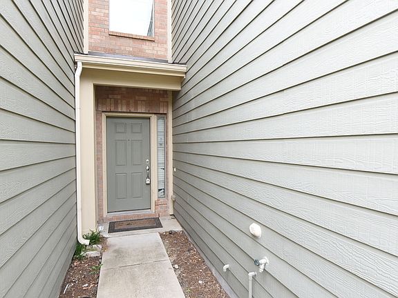 2nd image of 7909 Hannah St