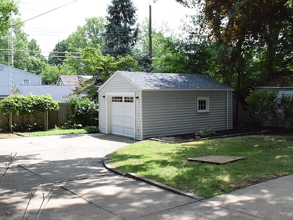 3rd image of 2463 15th St