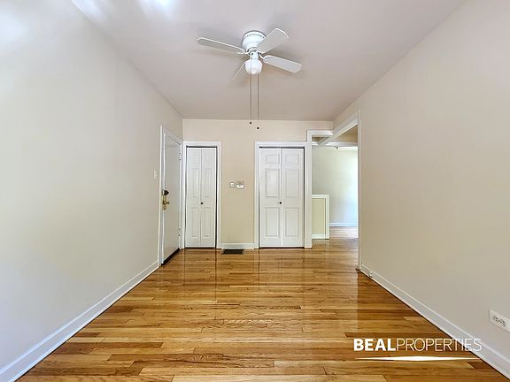 3rd image of 1200 W Wellington Ave #01