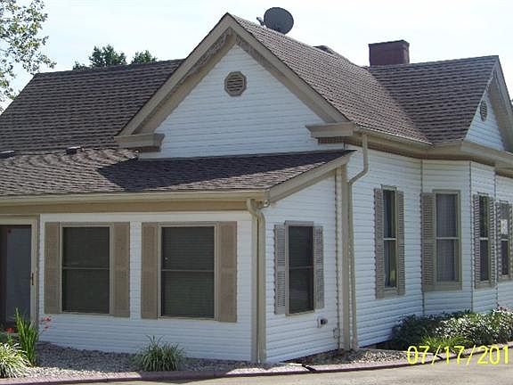 2nd image of 224 Logan Ave