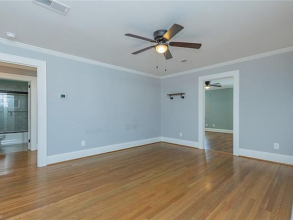 5th image of 149 Old Mill Farm Rd