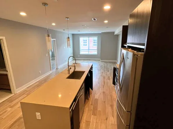 944 N Marshall St APT C, Philadelphia, PA 19123