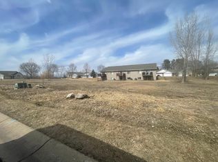 7624 Red Fox Trl, Rockford, MN 55373