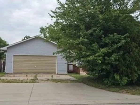330 S Sunnyside Rd, Haysville, KS 67060