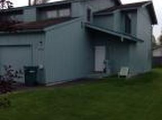 8600 Turf Ct, Anchorage, AK 99504