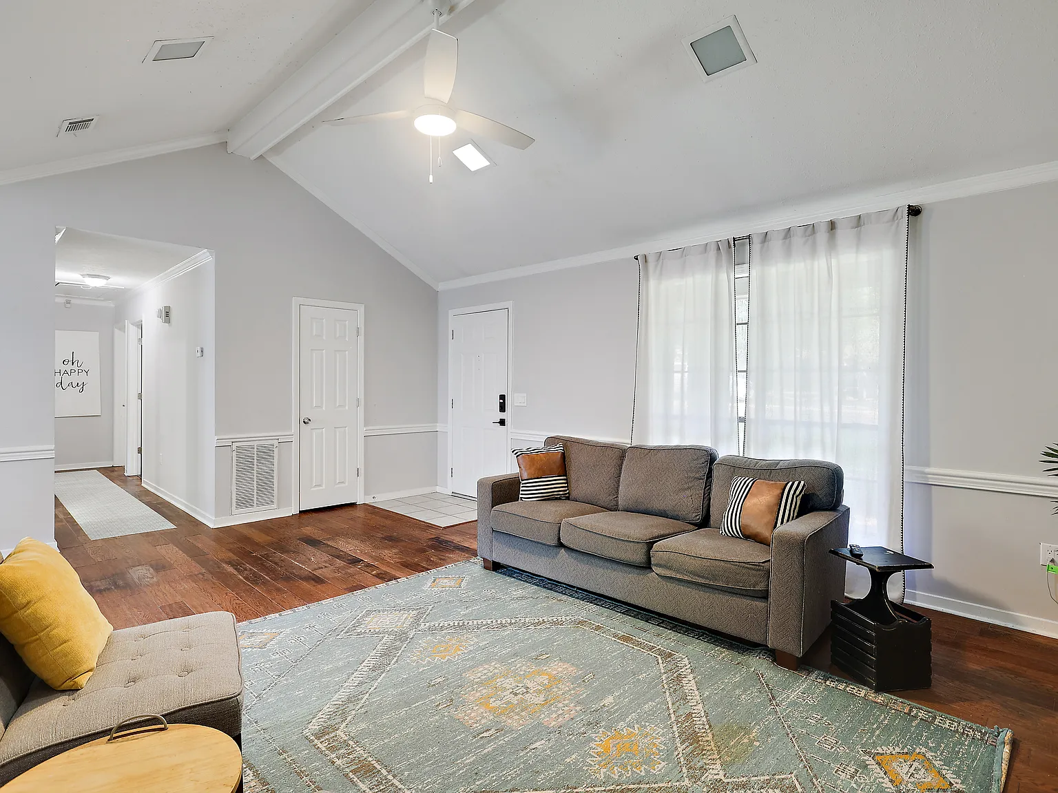 101 Wildwood Ln — Photo 2