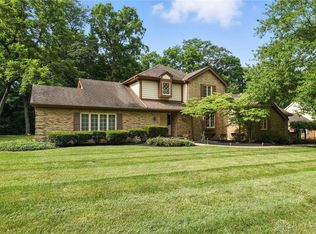 516 Pauley Woods Cir, Dayton, OH 45429