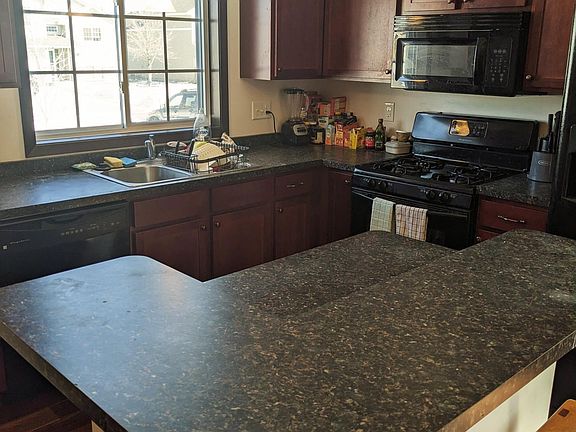 3rd image of 254 Dongola Ln