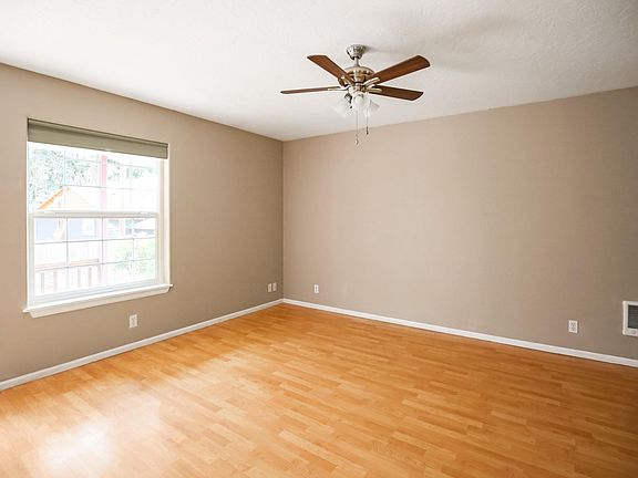 4th image of 87936 8th St
