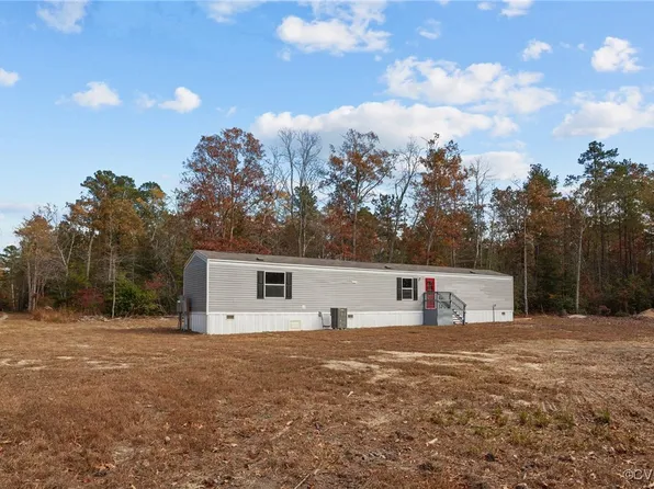 2728 Tidewater Trl, Jamaica, VA 23079