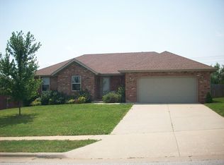 3820 W Cardinal St, Springfield, MO 65810