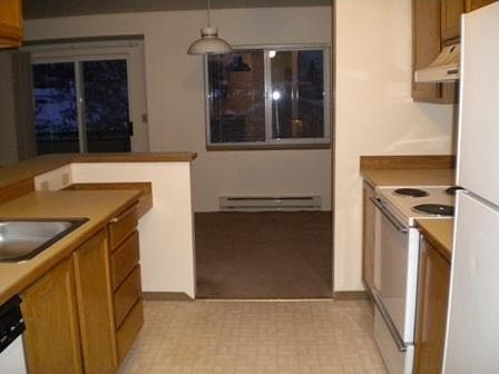 3rd image of 655 4th St NE APT F301