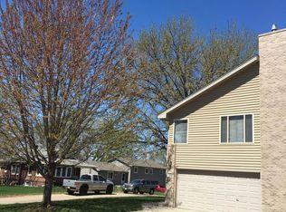 6124 Bancroft St, Omaha, NE 68106