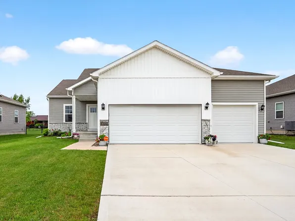 1200 Joshua Dr SE, Bondurant, IA 50035