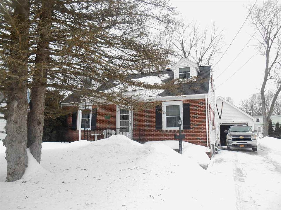 1st image of 57 Roosevelt St