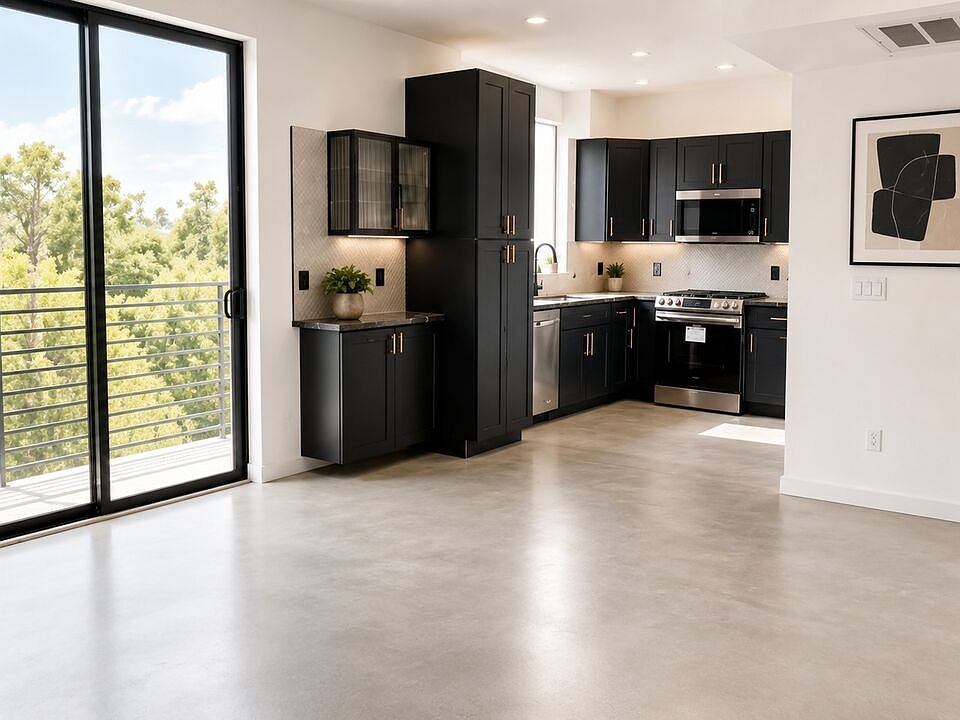 1st image of 10867 Fruitland Dr #401