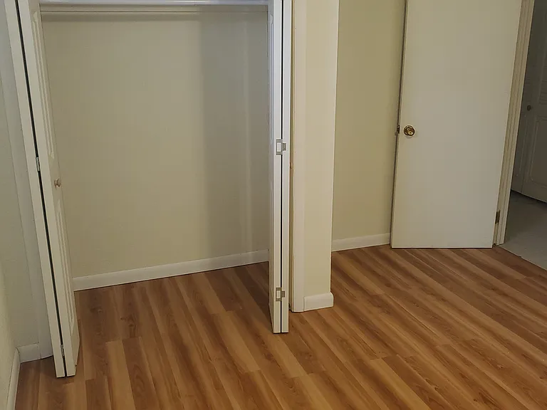 3555 W Pimlico Ave — Photo 29
