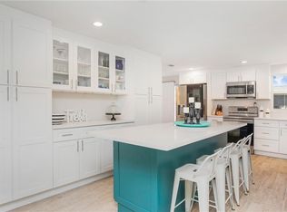 1049 El Rio Ave, Fort Myers, FL 33919