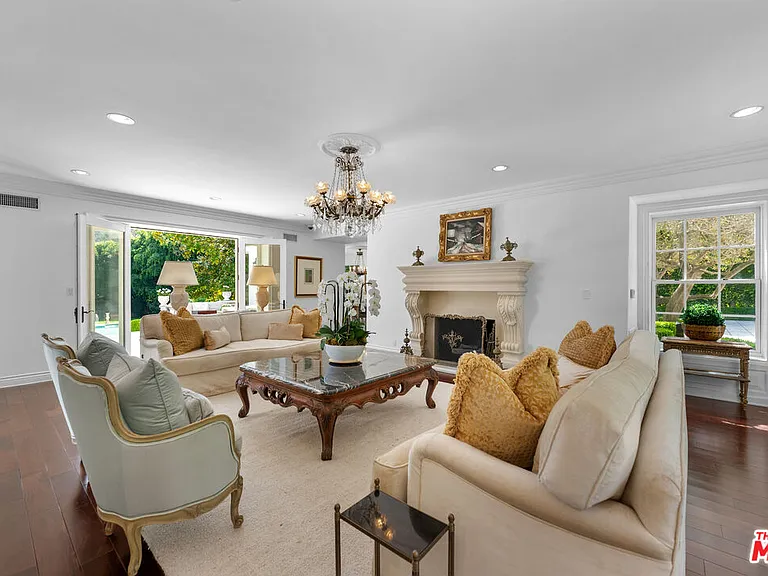 10914 Bellagio Rd — Photo 4