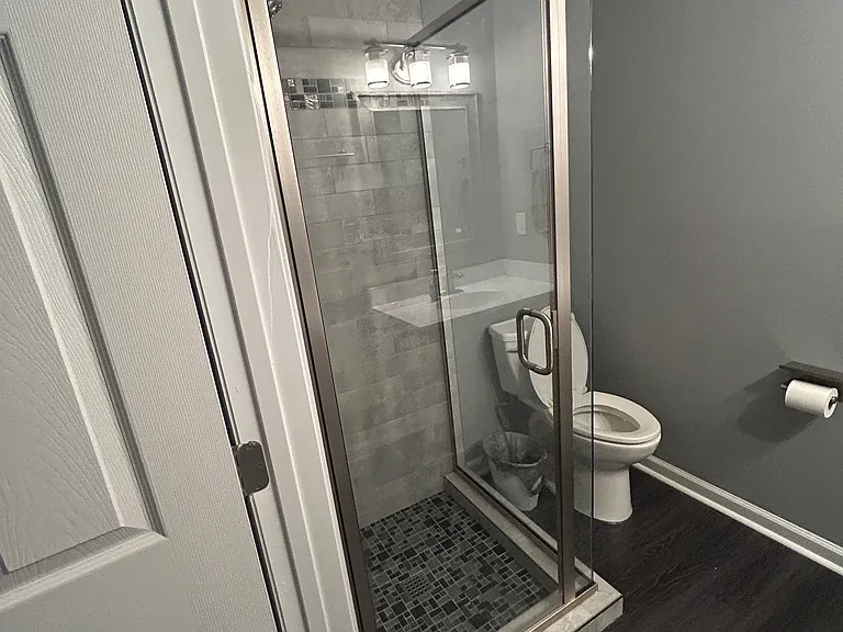 1114 Schaub Dr #H — Photo 8