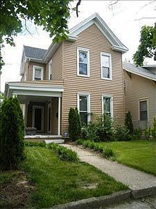 1st image of 1906 E Elm St
