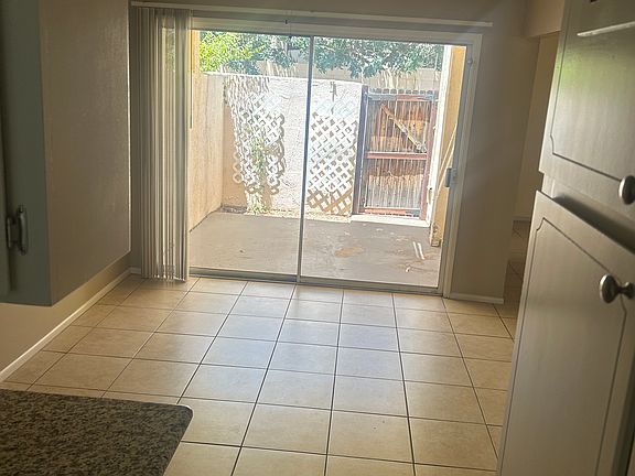 5th image of 1510 E Maryland Ave #2