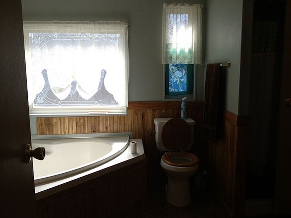 4th image of 26 California Ave #26