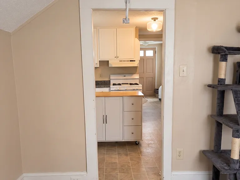 31-33 William St #1 — Photo 13