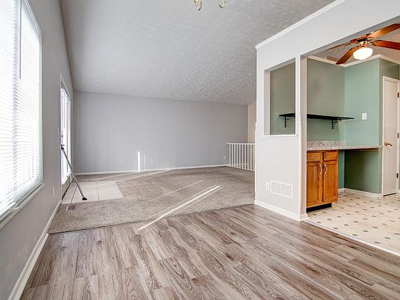 3rd image of 1039 Crisfield Dr