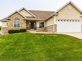 2723 147th St, Urbandale, IA 50323