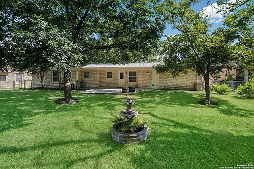 255 Millwood Ln Photo 1