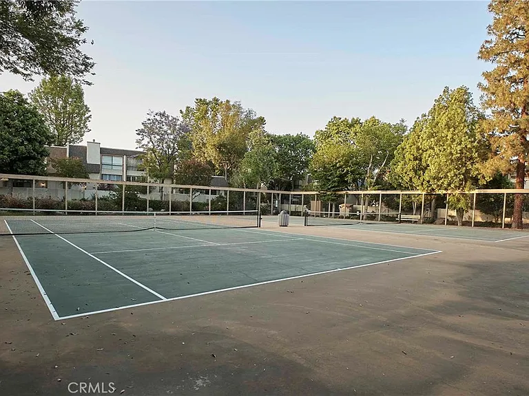 6121 Shoup Ave #10 — Photo 24