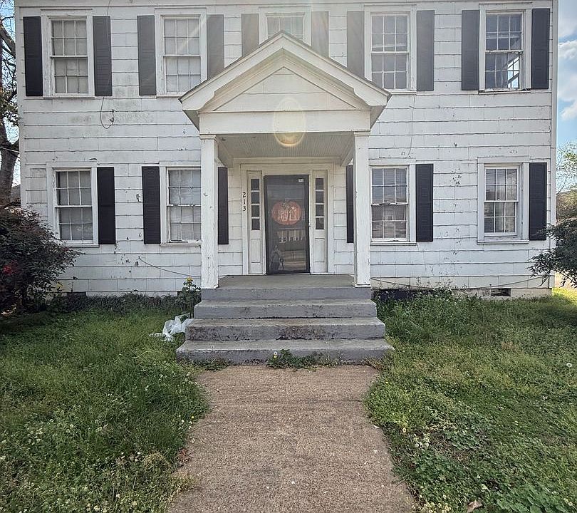 1st image of 213 Wilson St NE APT 2