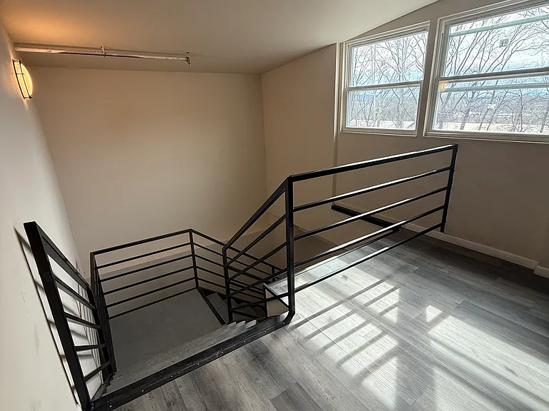119 S Aubrey St #106 — Photo 9