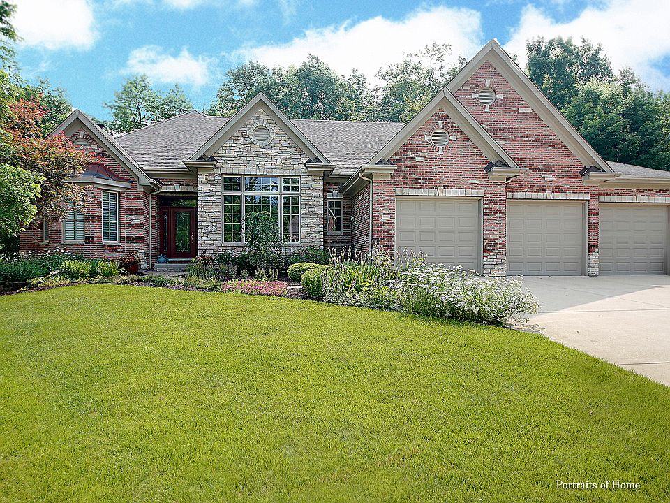 1st image of 2922 Black Walnut Ln