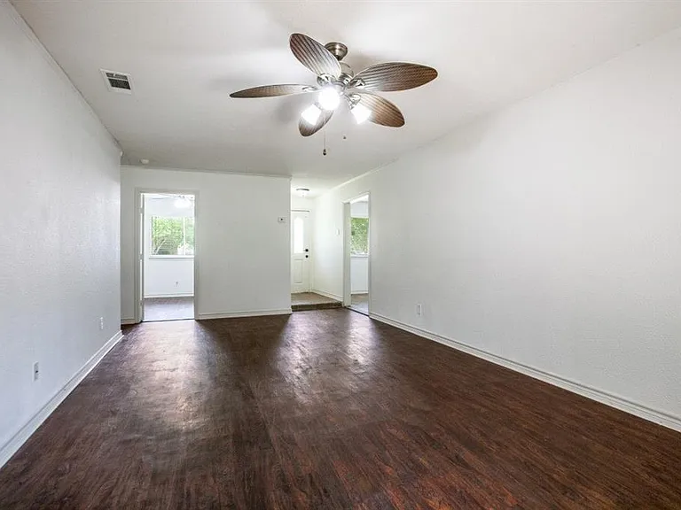 1407 Judy Dr — Photo 2