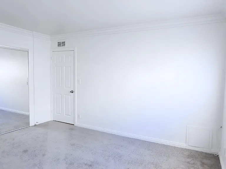 Now Leasing! Gorgeous 1-Bedroom At 216 S. Gale Dr Beverly Hills, Ca 90211 — Photo 23