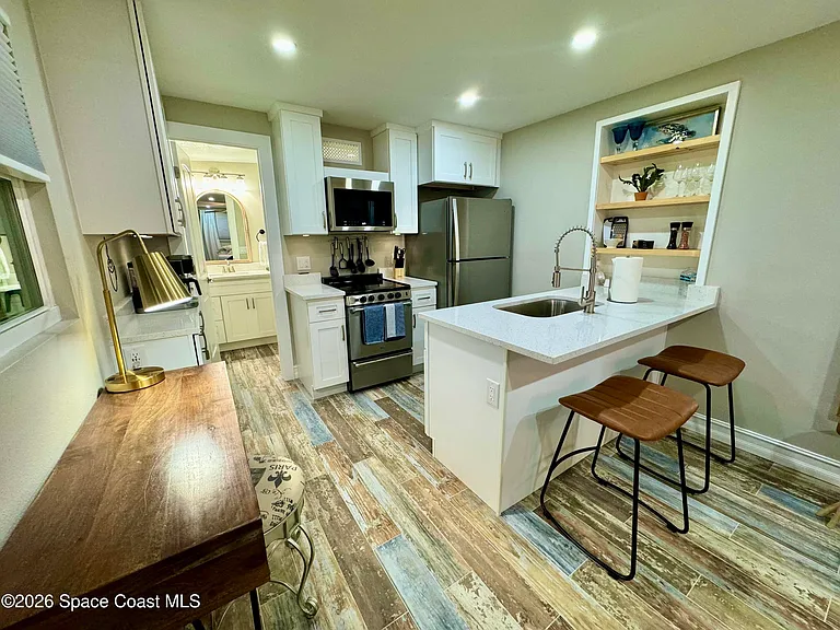 208 W Seminole Ave #2 — Photo 7