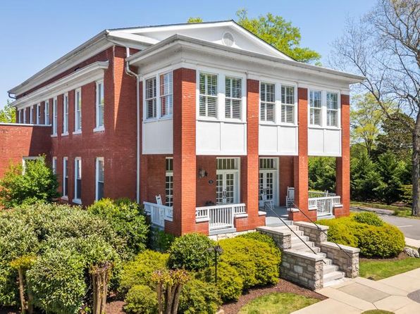16 Euclid Ave, Chickamauga, GA 30707