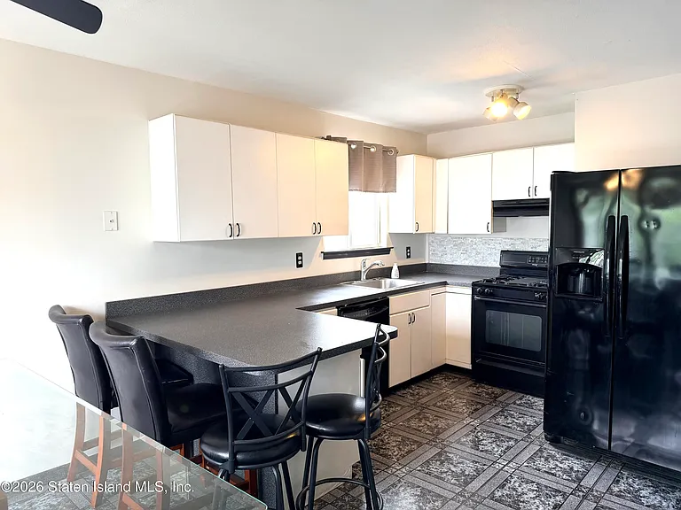 149 Wirt Ave — Photo 10