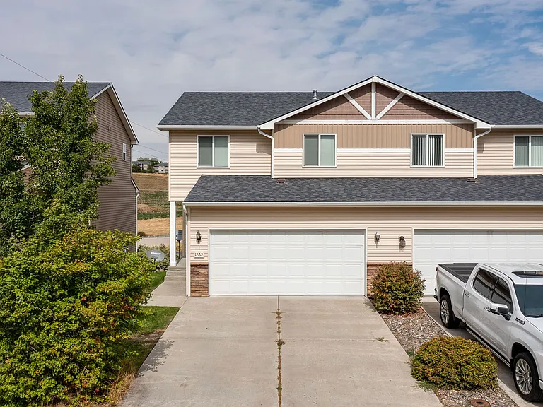 1262 SW Selway Ln — Photo 1