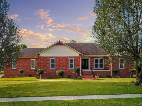 179 Tammy Gaines Ln, Huntsville, AL 35811