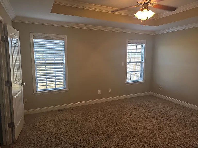 4916 Grant Dr — Photo 7