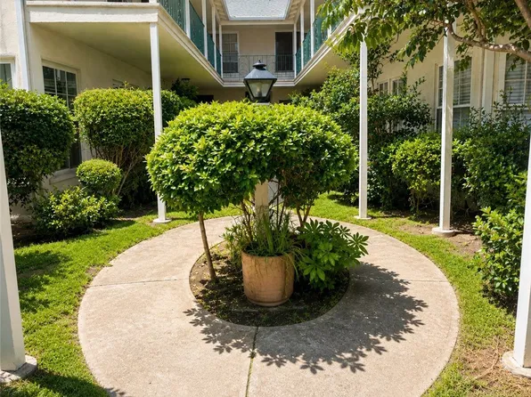 1122 N Louise St Unit E, Glendale, CA 91207