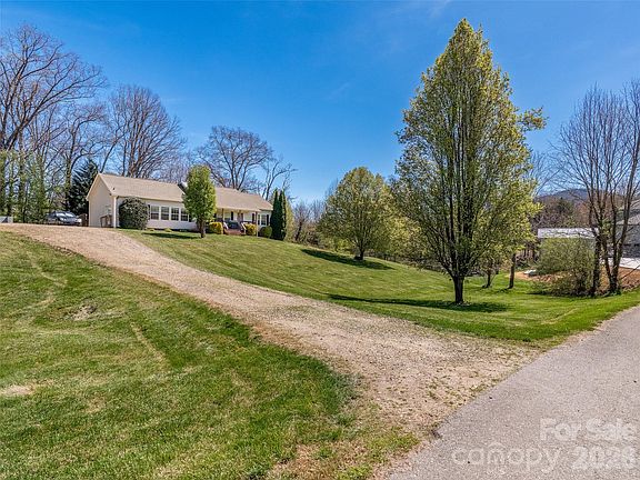 5th image of 12 Jackson Cove Rd