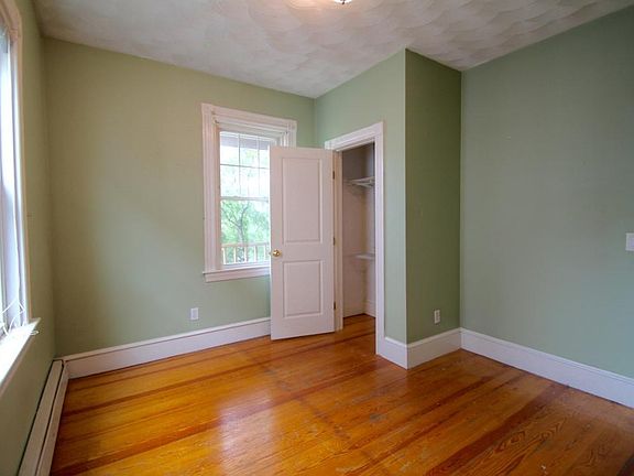3rd image of 11-15 America St #17367969