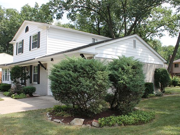 5th image of 33355 Myrna Ct