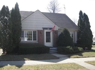 8931 W Chambers St, Milwaukee, WI 53222