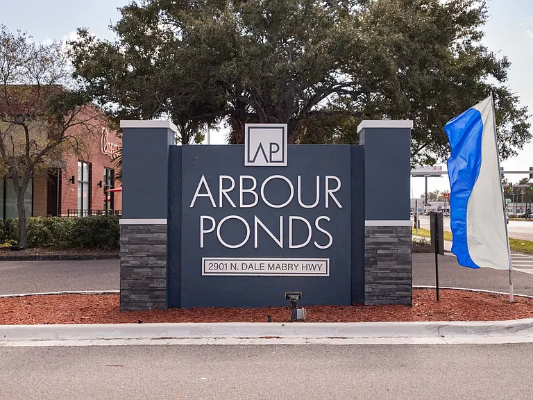 Tampa Apartments near TPA airport